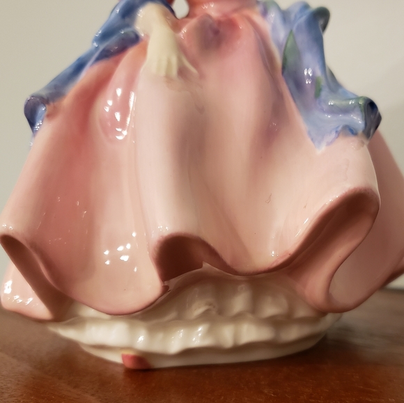 Vintage Royal Doulton Maytime Porcelain Figure - Picture 9 of 9